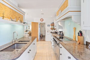 Detached Five Bedroom Family Home