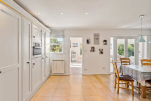Detached Five Bedroom Family Home