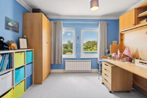Detached Five Bedroom Family Home