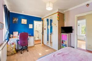 Detached Five Bedroom Family Home