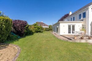 Detached Five Bedroom Family Home