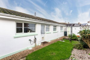 Two bedroom Bungalow in Quiet Location