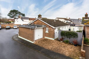 Two bedroom Bungalow in Quiet Location