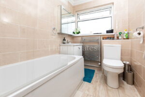 Two bedroom Bungalow in Quiet Location