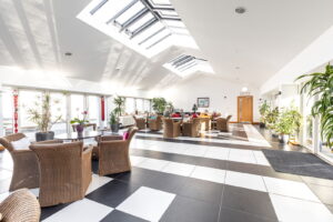 L&rsquo; Hermitage Apartment with Balcony and Parking