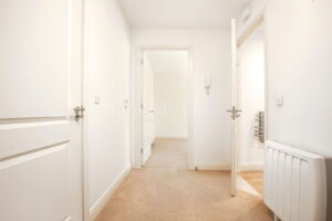 L&rsquo; Hermitage Apartment with Balcony and Parking