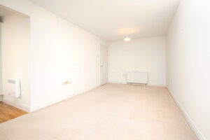 L&rsquo; Hermitage Apartment with Balcony and Parking