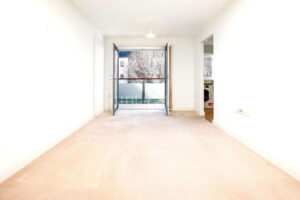 L&rsquo; Hermitage Apartment with Balcony and Parking