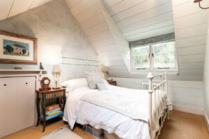 RURAL DETACHED GRANITE COTTAGE WITH LARGE GARDENS, ORCHARD AND LAND