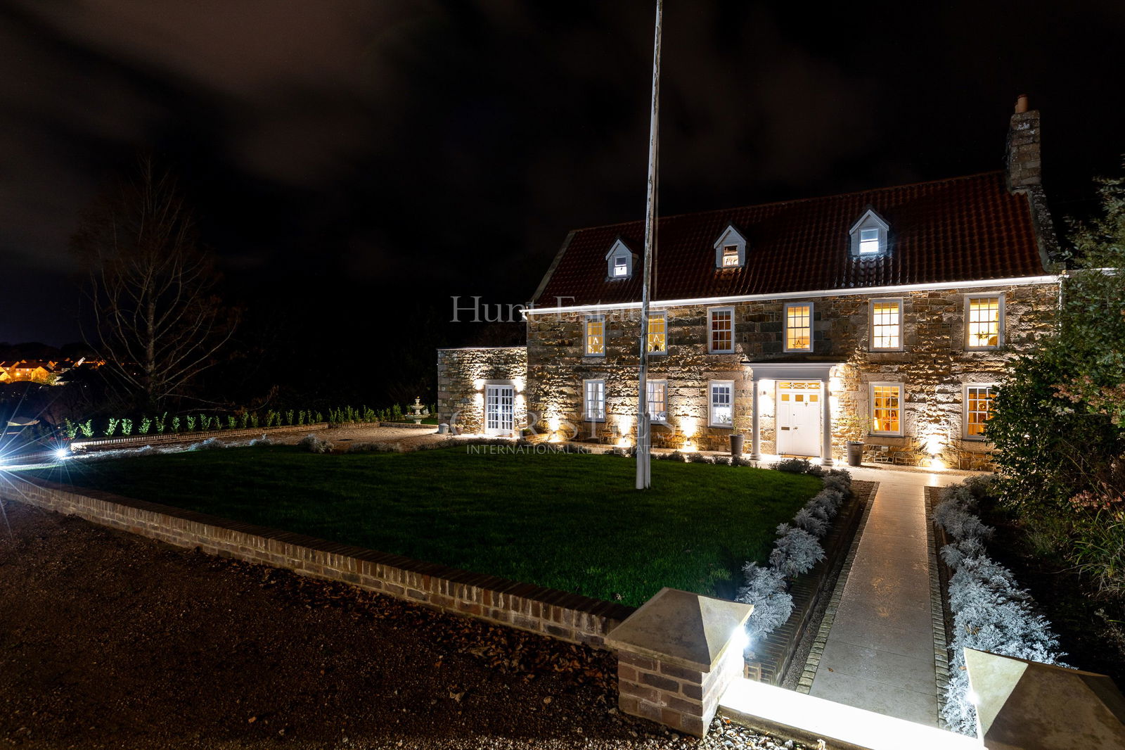 5 Bedroom Single Family Home/House's Image 29