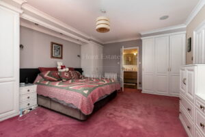 Detached Five Bedroom Family Home