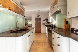 Detached Five Bedroom Family Home