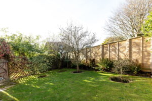 Detached Five Bedroom Family Home