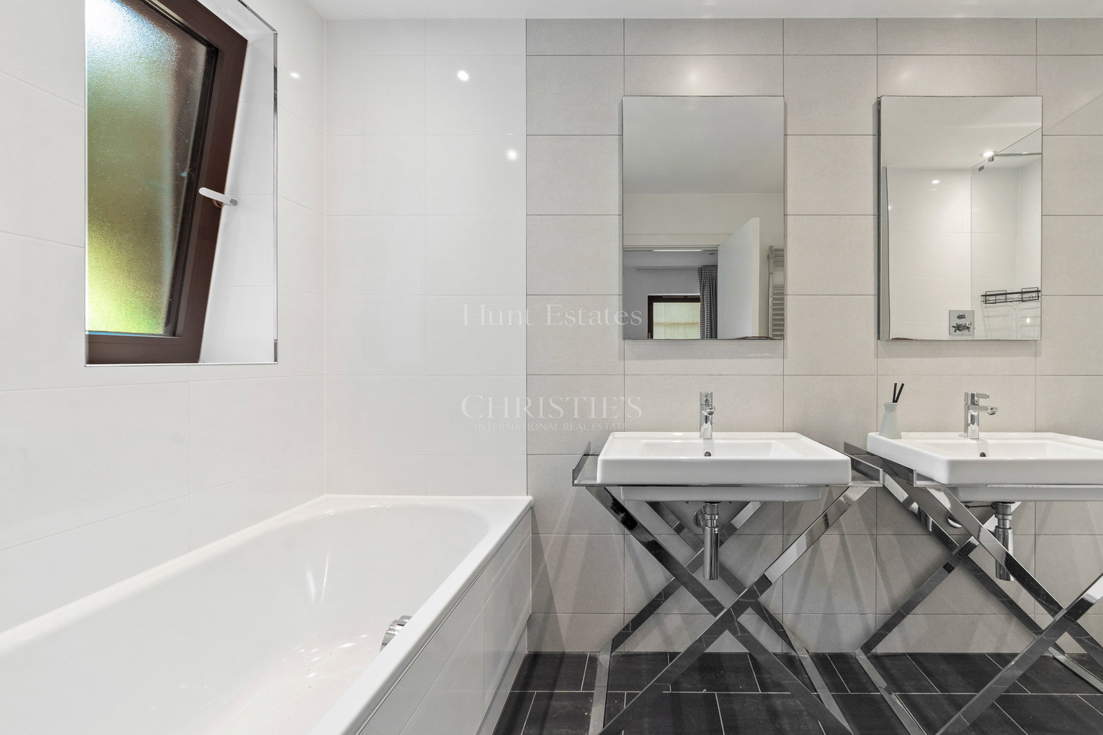 3 Bedroom Apartment/Flat's Image 15