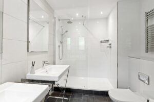 Three Bedroom Apartment With Sea Views
