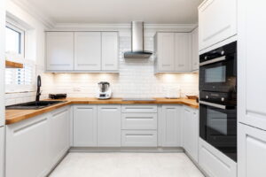 Three Bedroom Family Home In Longueville