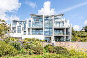 Three Bedroom Apartment With Sea Views