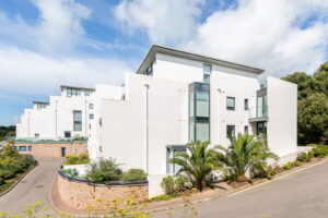 Three Bedroom Apartment With Sea Views