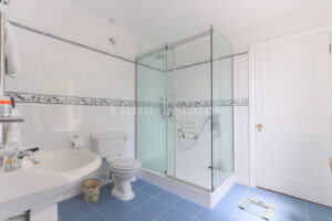 Spacious Apartment in Luxurious Development in St. Brelade&rsquo;s Bay