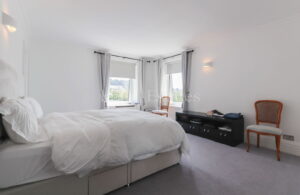 Spacious Apartment in Luxurious Development in St. Brelade&rsquo;s Bay