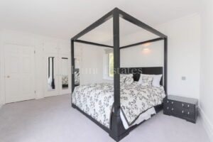 Spacious Apartment in Luxurious Development in St. Brelade&rsquo;s Bay