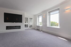 Spacious Apartment in Luxurious Development in St. Brelade&rsquo;s Bay