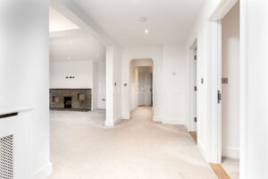 Non-Qualified - Newly Renovated Bungalow