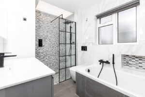 Non-Qualified - Newly Renovated Bungalow