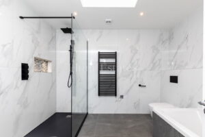 Non-Qualified - Newly Renovated Bungalow