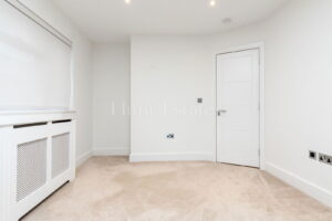 Non-Qualified - Newly Renovated Bungalow