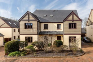 Three Bedroom, Two Bathroom Semi-Detached House With Garage