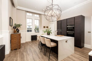 Elegant Apartment In Country Setting