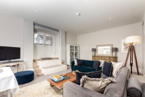 Elegant Apartment In Country Setting