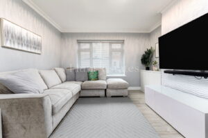 Modern Two-Bedroom First Floor Apartment