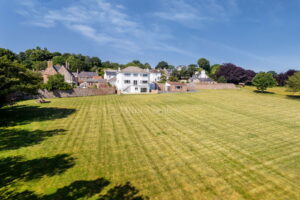 Impressive Detached House With Stunning Rural Views And Four Car Garaging