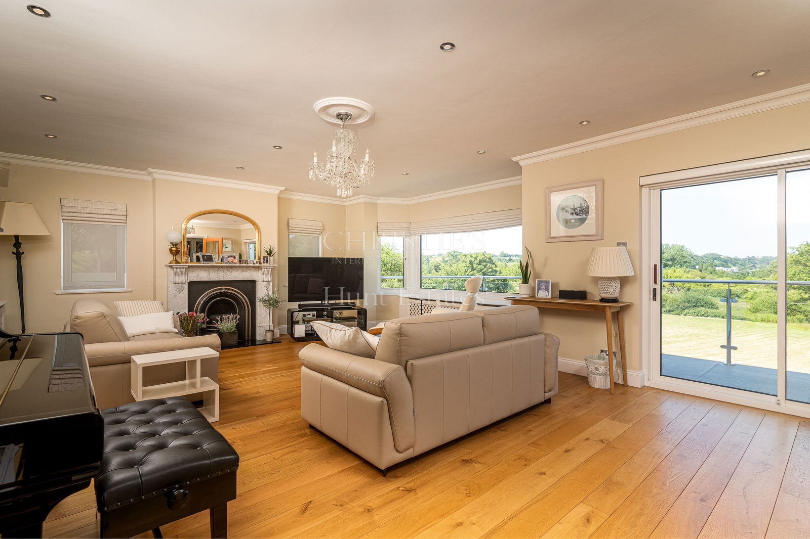 4 Bedroom Single Family Home/House's Image 9