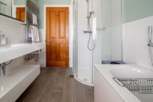 Impressive Detached House With Stunning Rural Views And Four Car Garaging