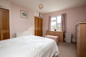 Detached Two Bedroom Cottage at La Bourg