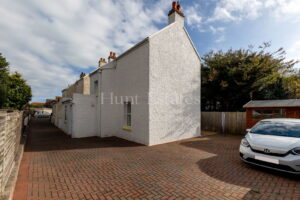 Detached Two Bedroom Cottage at La Bourg