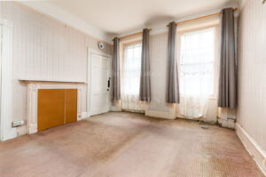 Five Bedroom Town House – Refurbishment Project For Cash Buyer Only