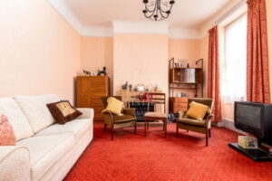 Five Bedroom Town House – Refurbishment Project For Cash Buyer Only