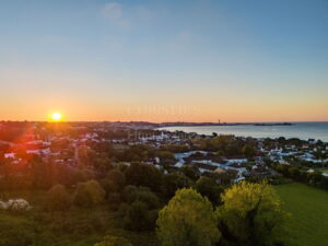 PREMIUM FIXTURES, GREAT SEA VIEWS OF ST AUBIN’S BAY AND READY TO JUST MOVE IN!