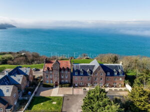 SPACIOUS TWO BEDROOM APARTMENT WITH BREATHTAKING VIEWS