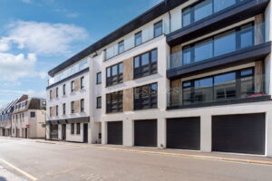 Modern Two Bedroom Apartment With Balcony And Garage
