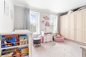 SPACIOUS TWO BEDROOM APARTMENT WITH BREATHTAKING VIEWS