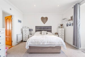 SPACIOUS TWO BEDROOM APARTMENT WITH BREATHTAKING VIEWS