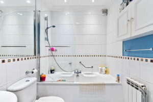 SPACIOUS TWO BEDROOM APARTMENT WITH BREATHTAKING VIEWS