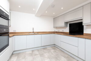 Three Bedroom Cottage with Uninterrupted Sea Views