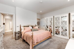 Elegant Two Bedroom Duplex Apartment In Country Setting