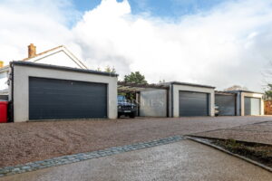 Elegant Two Bedroom Duplex Apartment In Country Setting